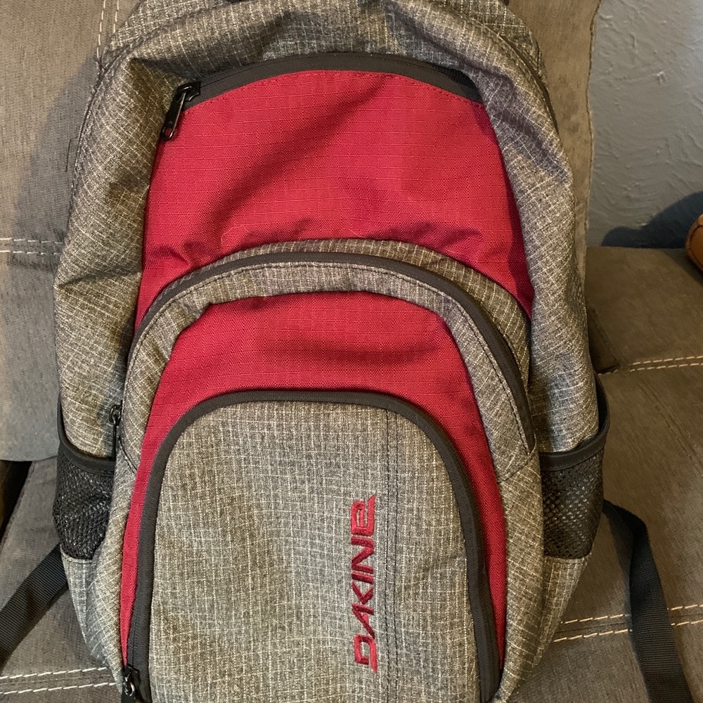 Dakine backpack 25L